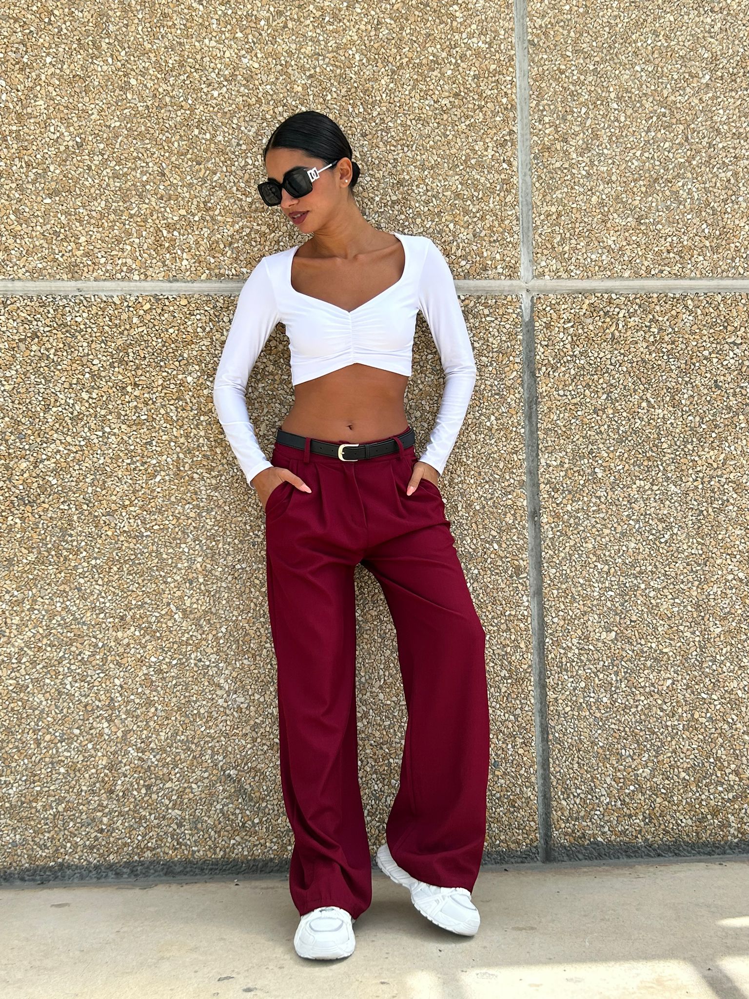 Francesca – Pantalone a Gamba Larga con Vita Alta e Cintura Elegante