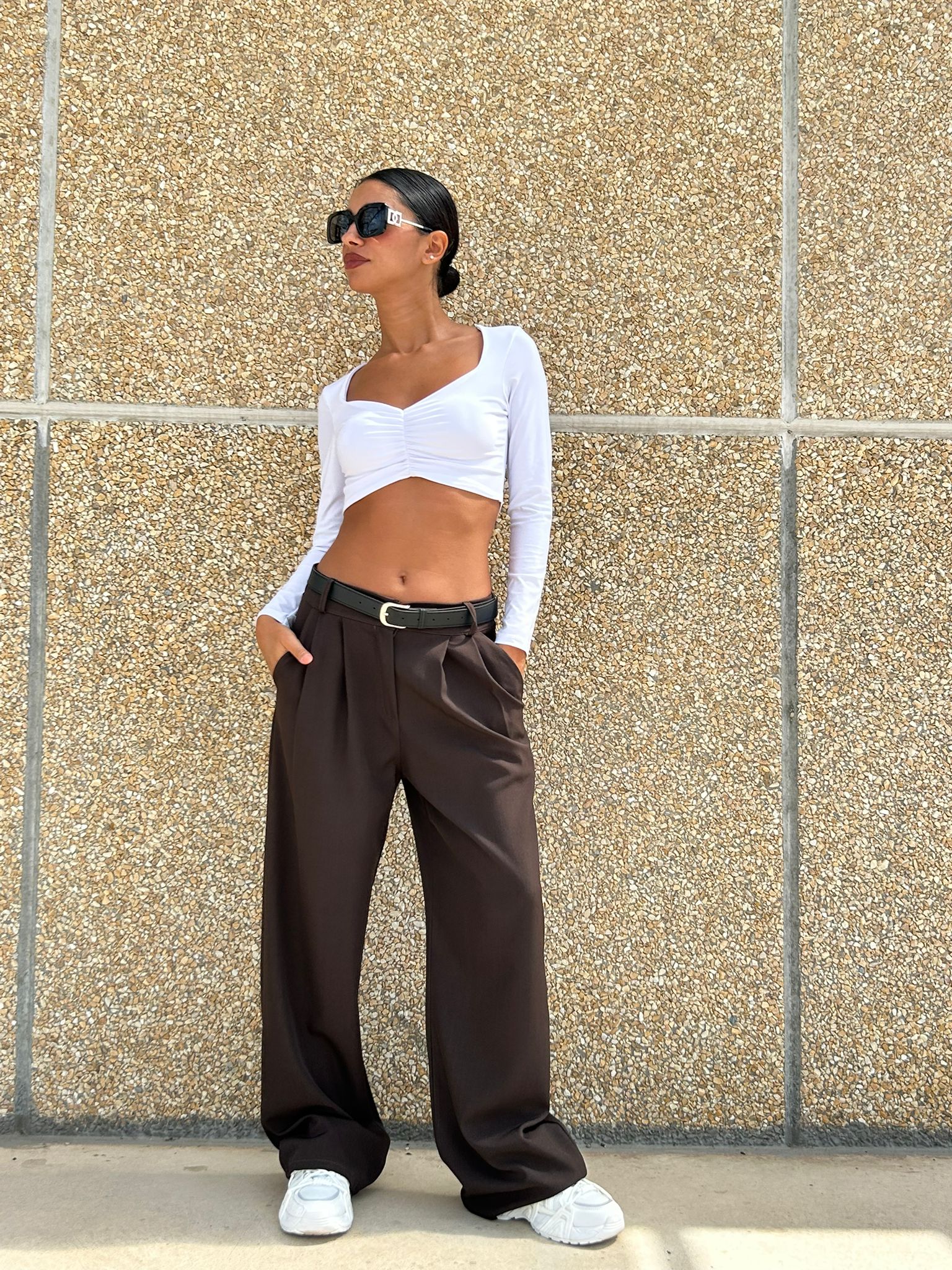 Francesca – Pantalone a Gamba Larga con Vita Alta e Cintura Elegante