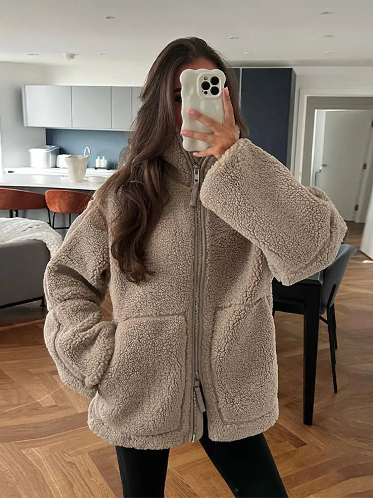 KAJA – Cappotto in Morbido Teddy