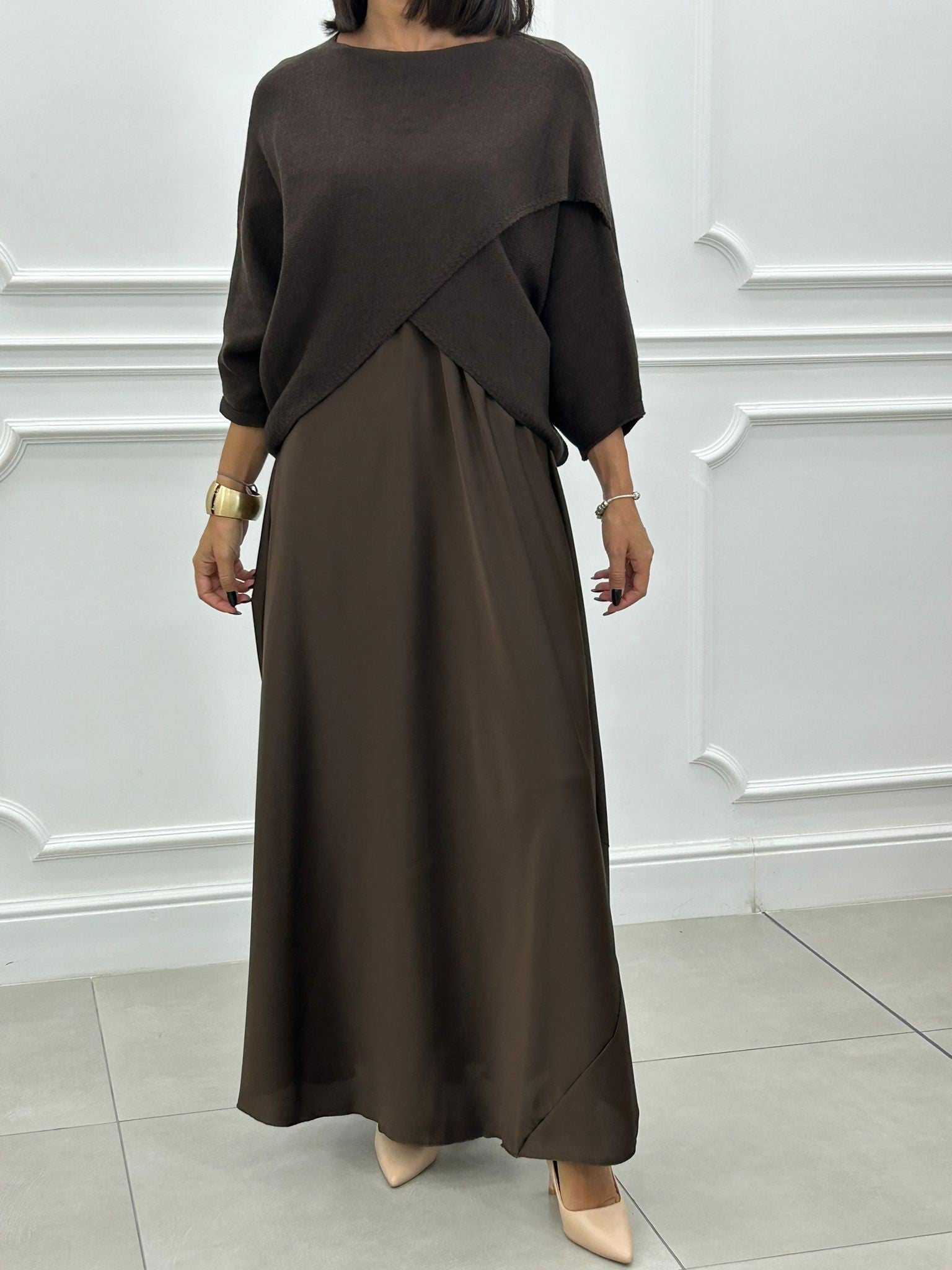 Giada – Set 2 in 1 con Abito Lungo Elegante e Maglia Asimmetrica