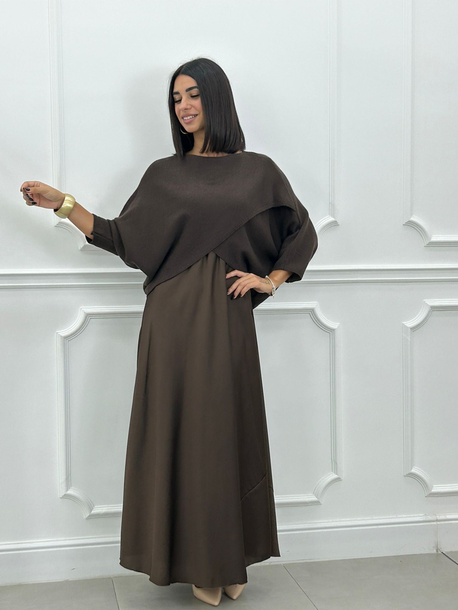 Giada – Set 2 in 1 con Abito Lungo Elegante e Maglia Asimmetrica