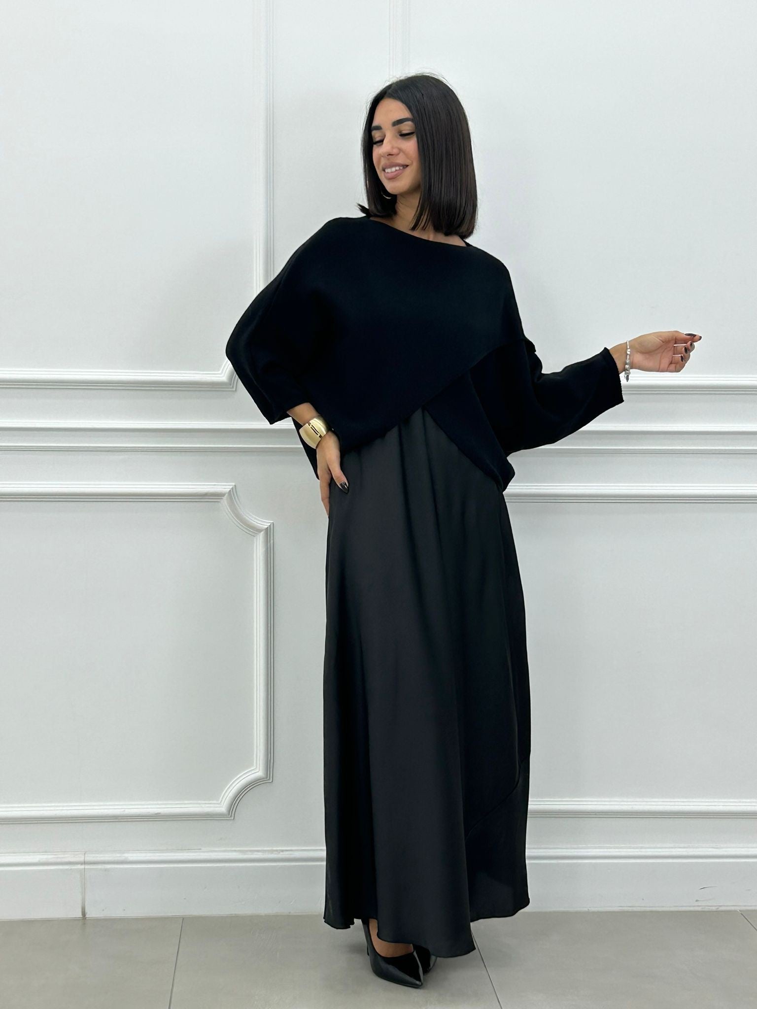 Giada – Set 2 in 1 con Abito Lungo Elegante e Maglia Asimmetrica