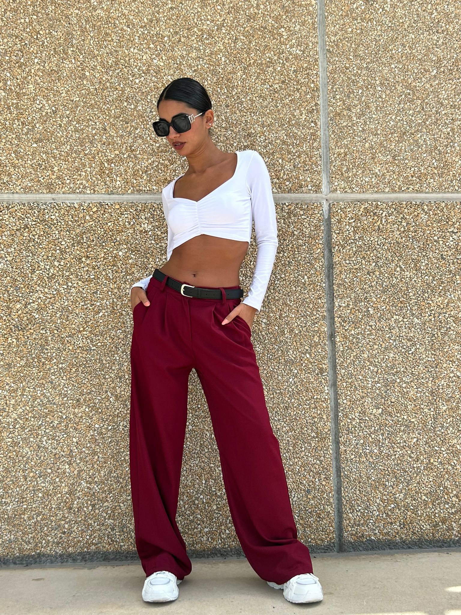 Francesca – Pantalone a Gamba Larga con Vita Alta e Cintura Elegante
