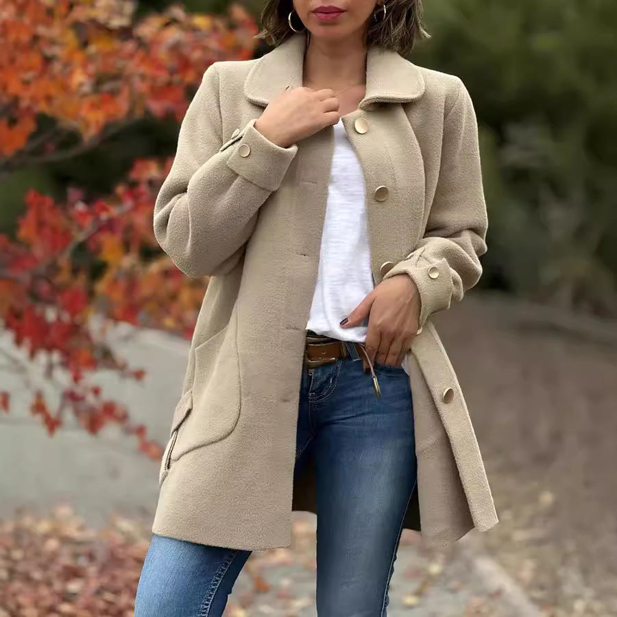MOANA | Cappotto classico oversize con dettagli a forma di fiocco