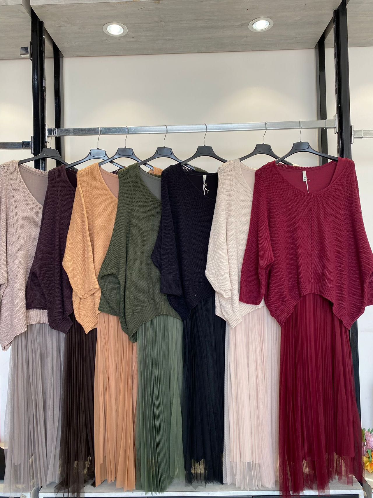 Alessia – Abito Bordeaux con Gonna in Tulle e Maglione Coordinato