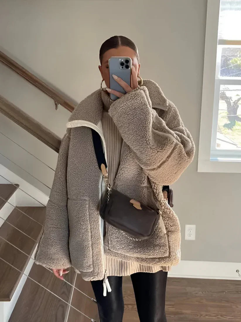 KAJA – Cappotto in Morbido Teddy