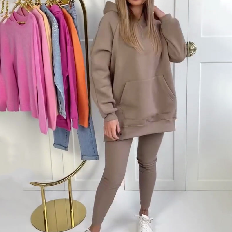 Set di felpa e pantaloni elegante per donne