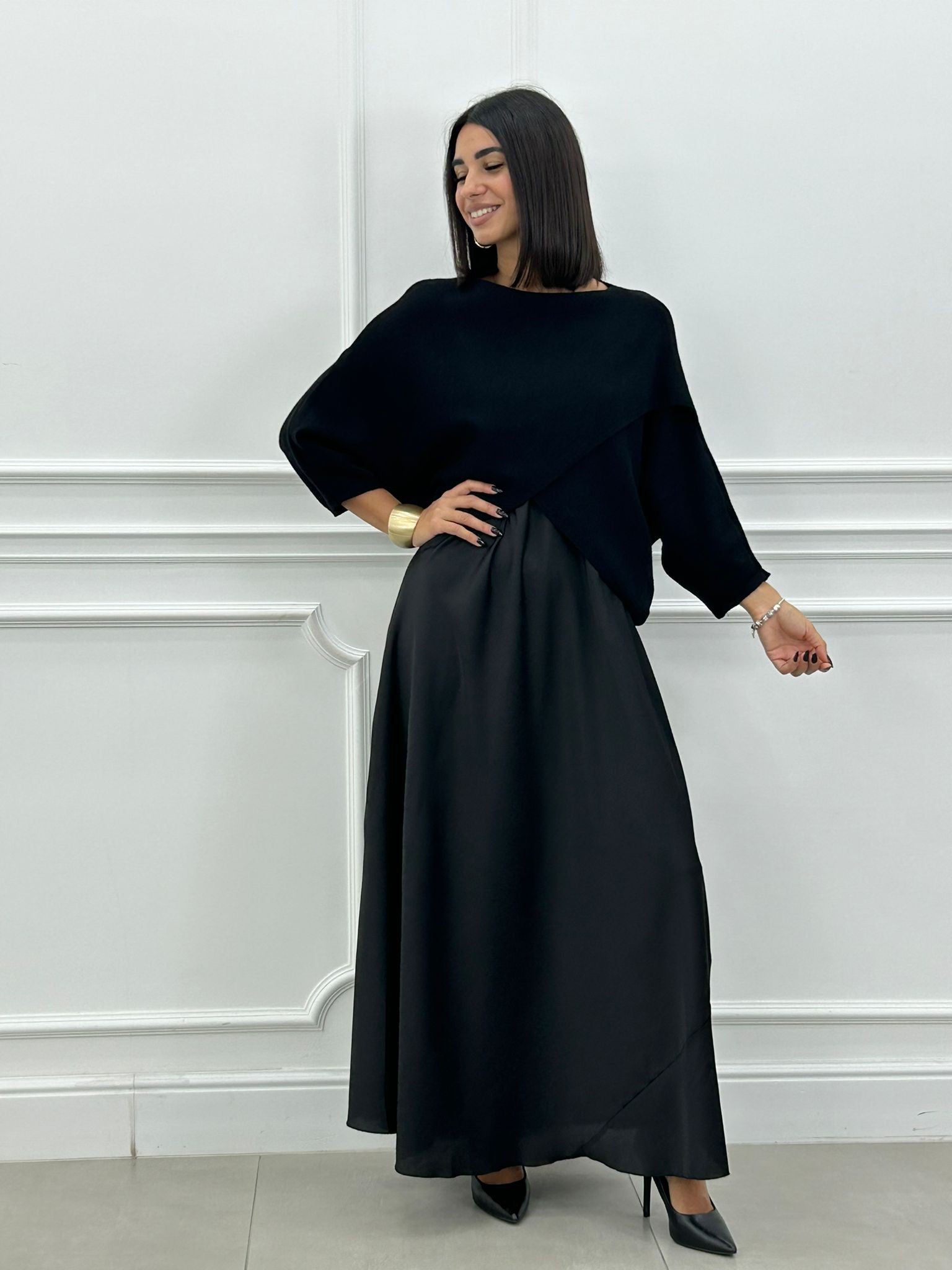Giada – Set 2 in 1 con Abito Lungo Elegante e Maglia Asimmetrica